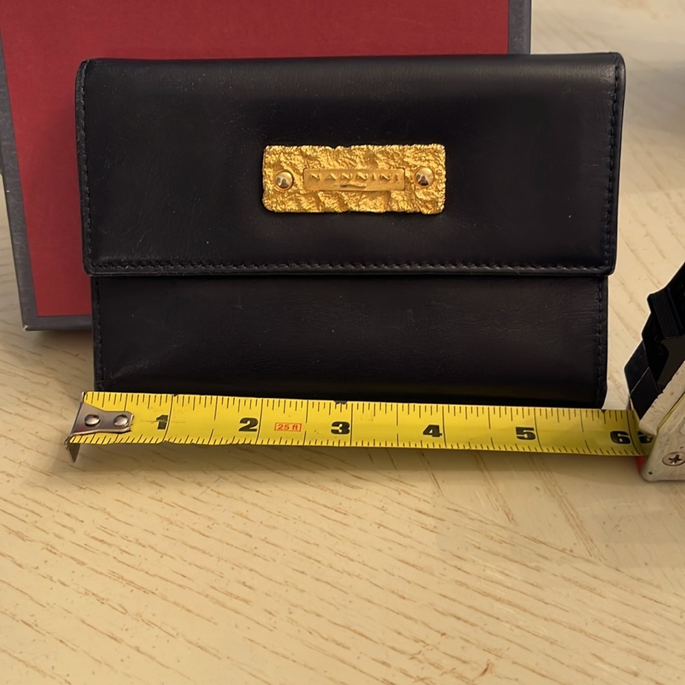 Nannini black soft leather wallet made in Italy leather wallet gently used